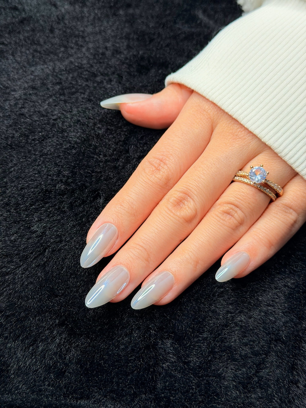 Nailora Paris — Honorine — Long Almond Nude White Swirls press-on nails — open hand