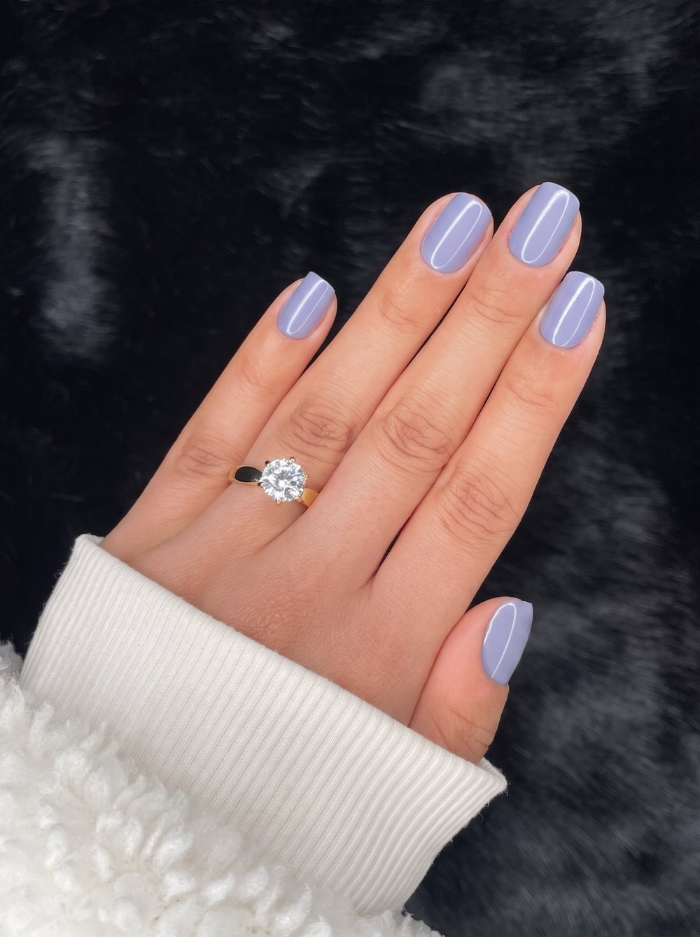 Colette extra short square periwinkle press on nails on hand – Nailora Paris