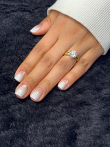 Ophélie – Milky White Chrome Ombré Press-On Nails