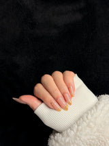 Maëlis press-on nails