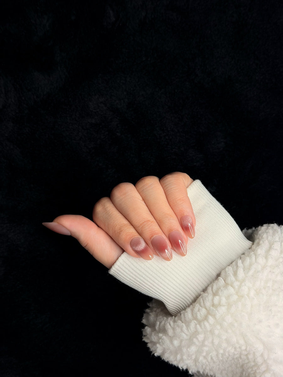 Mélanie press-on nails