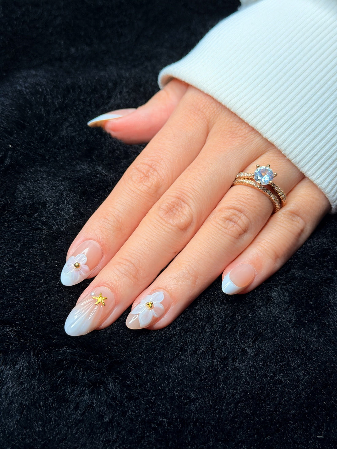 Nailora Paris — Félicie — Long Almond White 3D Flower press-on nails — open hand
