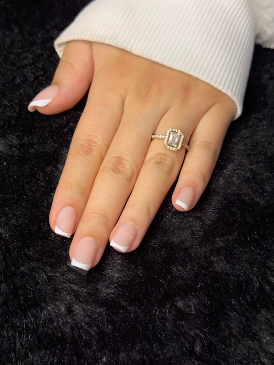 Close-up of Faustine french square press on nails