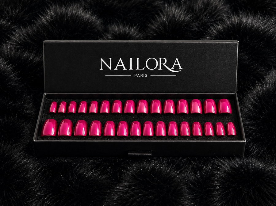 Maëlle press on nails set with Nailora Paris packaging box