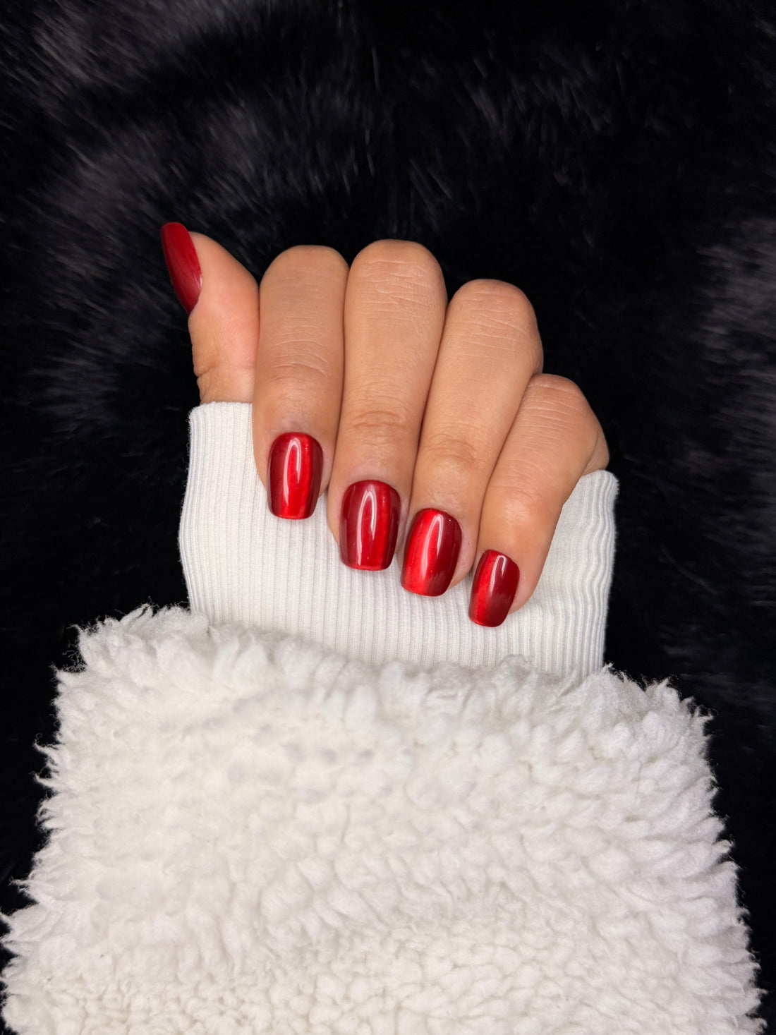Mathilde deep red chrome square press on nails hand pose – Nailora Paris