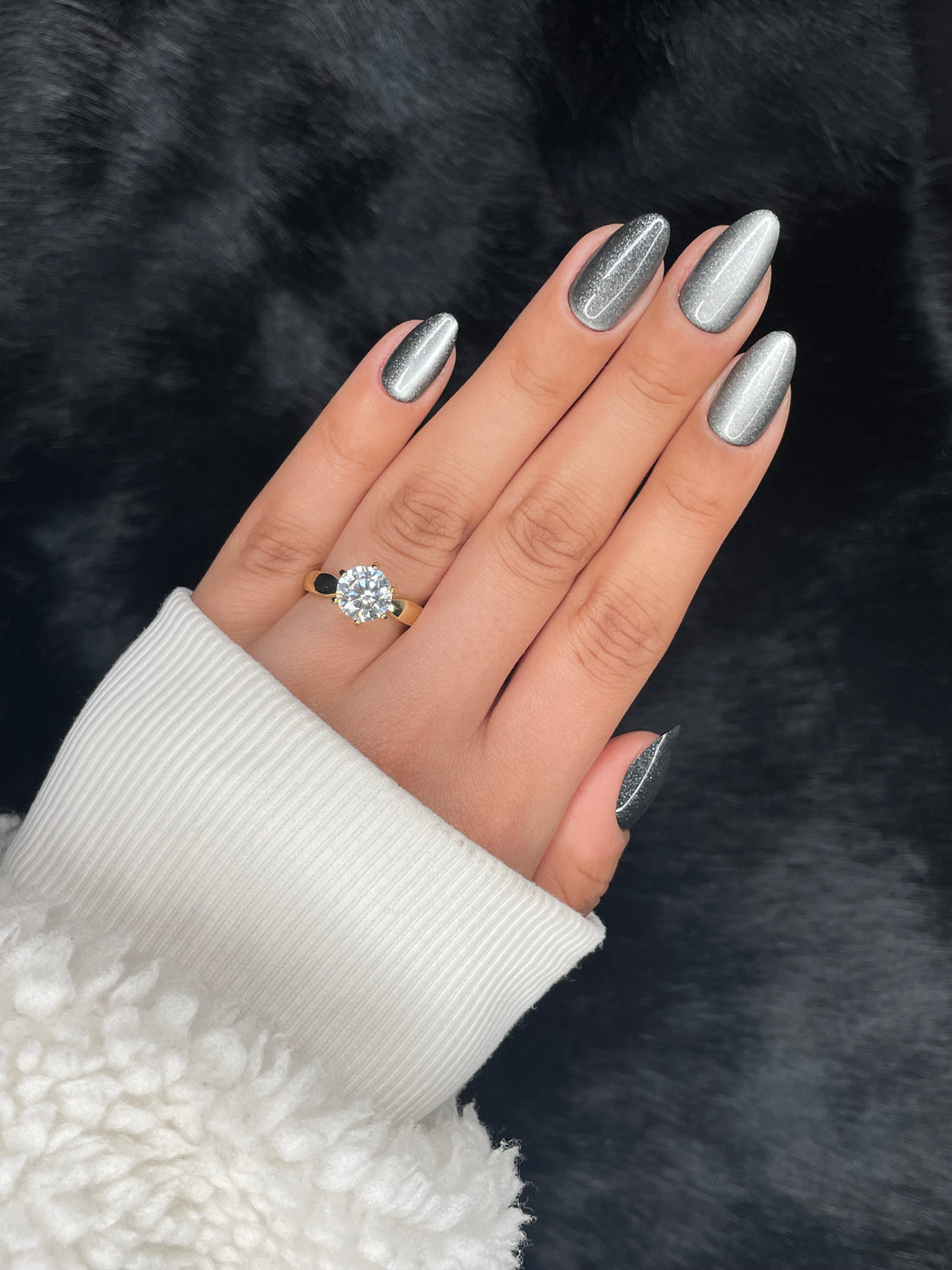 Nailora Acier Silver Glitter Almond Press On Nails — Photo 1