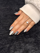 Nailora Acier Silver Glitter Almond Press On Nails — Photo 3
