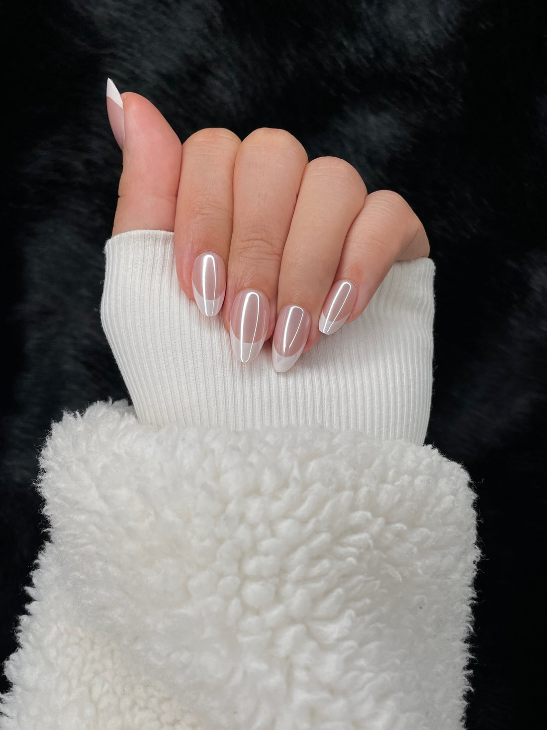 Nailora Claire French Tip Gold Almond Press On Nails — Photo 2