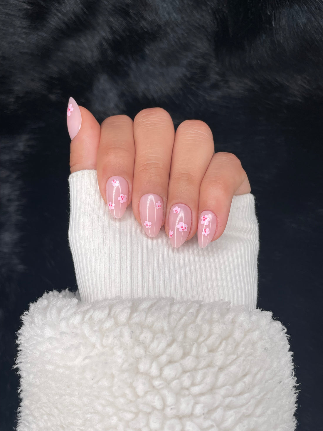 Nailora Sakura Nude Floral Almond Press On Nails — Photo 2