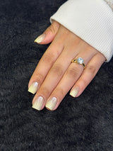 Noémie nude press on nails close view