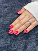 Rubis — Faux ongles courts cerise brillante à coller