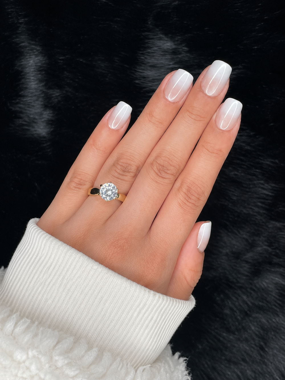 Ophélie – Milky White Chrome Ombré Medium Square Press-On Nails